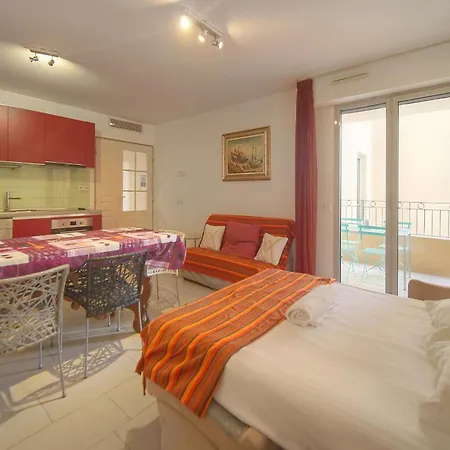 Frgk - Suquet - Special Group 4br