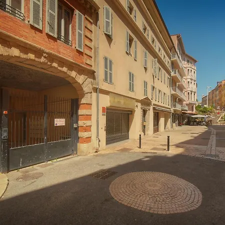 Frgk - Suquet - Special Group 4br カンヌ